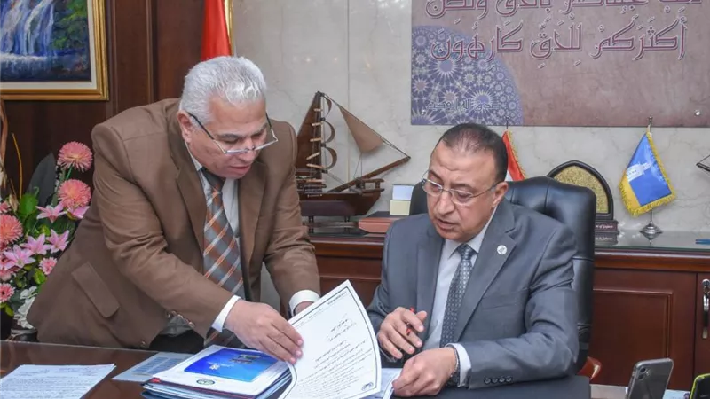 محافظ الإسكندرية يعتمد تنسيق القبول بالثانوى العام بمجموع 225 درجة