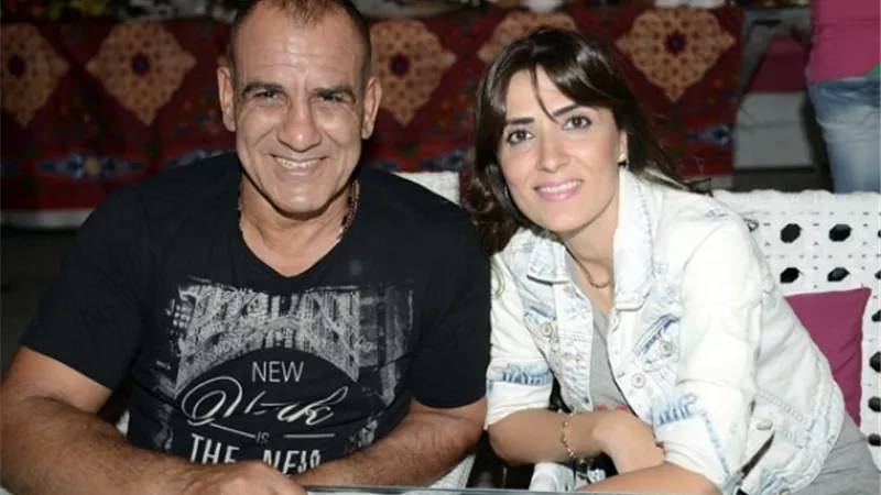 محمد لطفى يتغزل بزوجته 