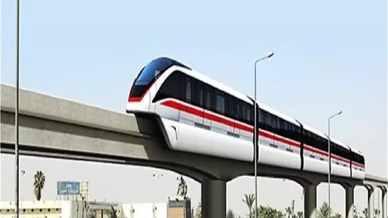 وزير النقل يكشف موعد وصول أول قطار كهربائي خفيف LRT