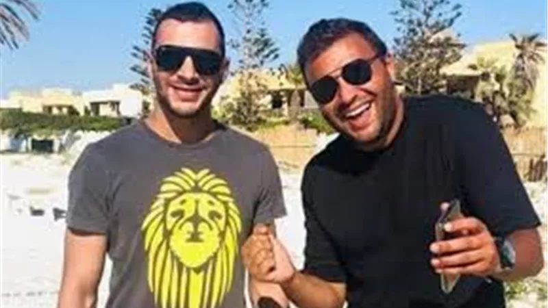تشييع جثمان شقيق رامي صبري من مقابر باب الوزير