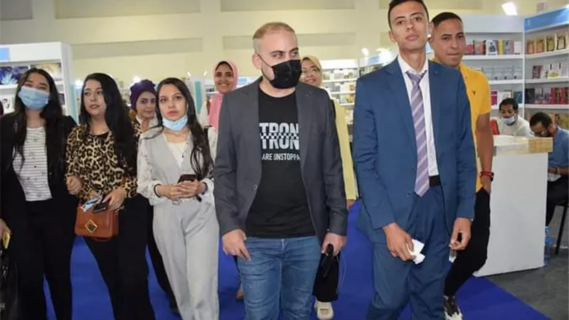 مبادرة 1000 كاتب تشيد بتنظيم معرض الكتاب الدولي 2021