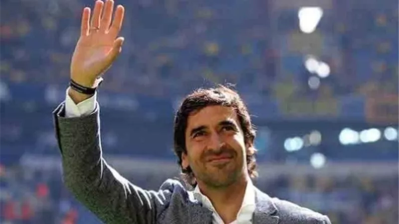 رئيس ريال مدريد يُهين الاسطورتين راؤول جونزاليس وكاسياس في تسريب صوتي
