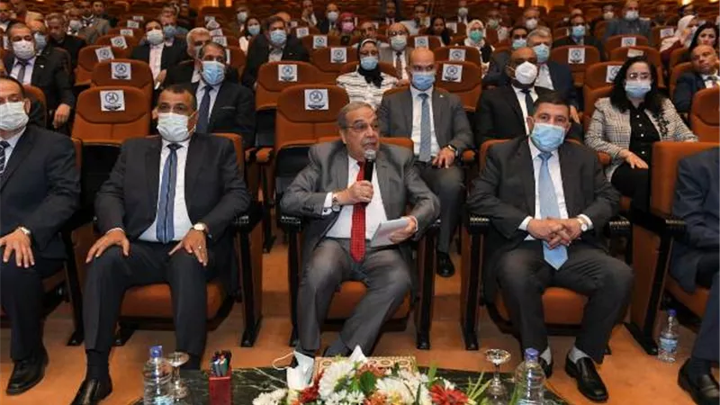 وزير الدولة للإنتاج الحربي يؤكد: توجيه من الرئيس السيسي بالتعاون مع القطاع الخاص بكافة الأشكال