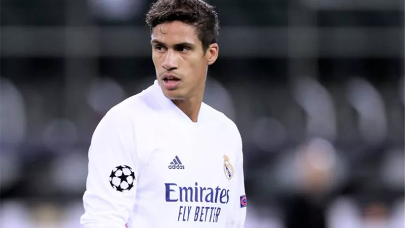 مدافع ريال مدريد على ردار مانشستر يونايتد