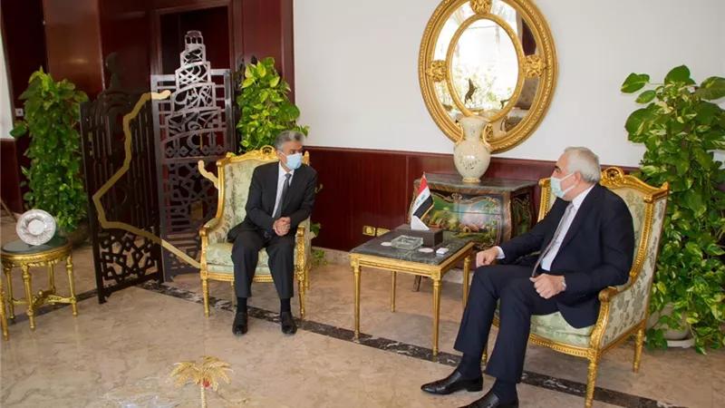 سفير العراق بالقاهرة يبحث مع مندوب السعودية بالجامعة العربية تعزيز التعاون