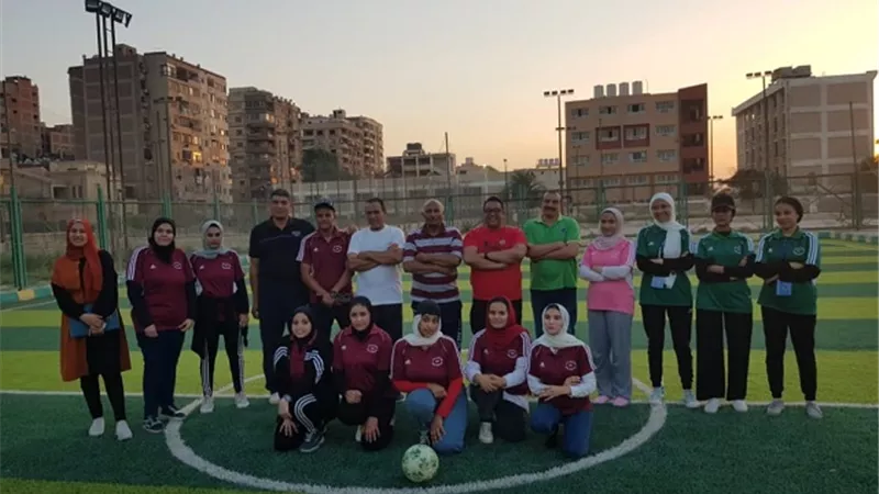 همام: ضرورة ترسيخ أواصر الإخاء بين أفراد الكشافة من شباب المعاهد.. بالصور
