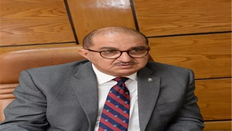 رئيس جامعة أسيوط يحتفل باليوم العالمي للالتهاب الكبدي غداً بافتتاح بعض أعمال تطوير مستشفى الراجحى ويضع حجر الأساس للمستشفى الجديد للرمد والأنف والأذن