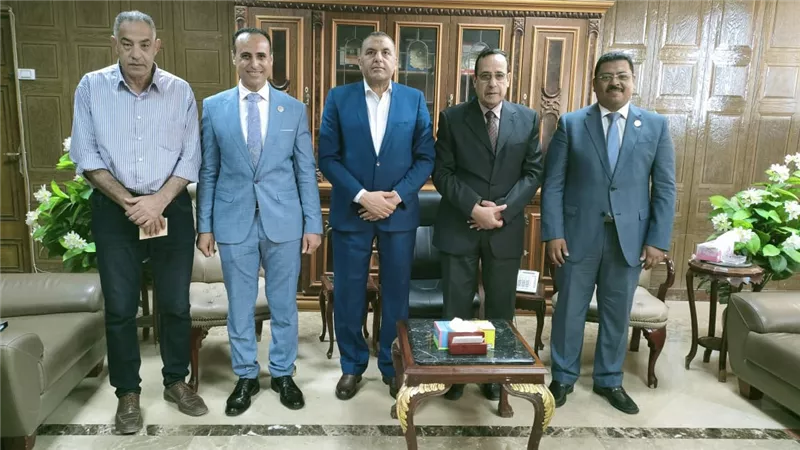 شوشة يستقبل أعضاء البرنامج الرئاسي في ختام فترة تدريبهم بشمال سيناء
