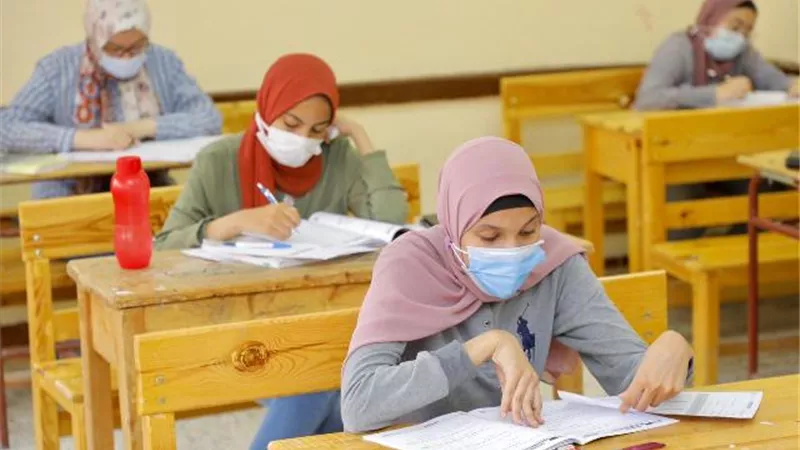 شكاوي وصراخ في لجان الثانوية العامة بدمياط