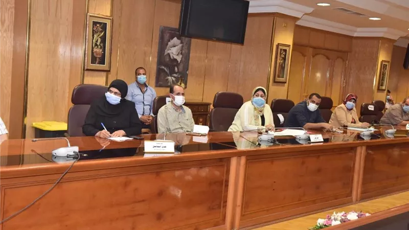 محافظ أسيوط يشدد على تكثيف العمل وتحسين الأداء في منظومتي تقنين أراضي أملاك الدولة