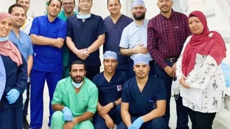 طب جامعة حلوان تقوم باجراء أول قسطر لتفتيت تكلسات بالشرايين التاجية فى مستشفى بدر الجامعى.. بالصور