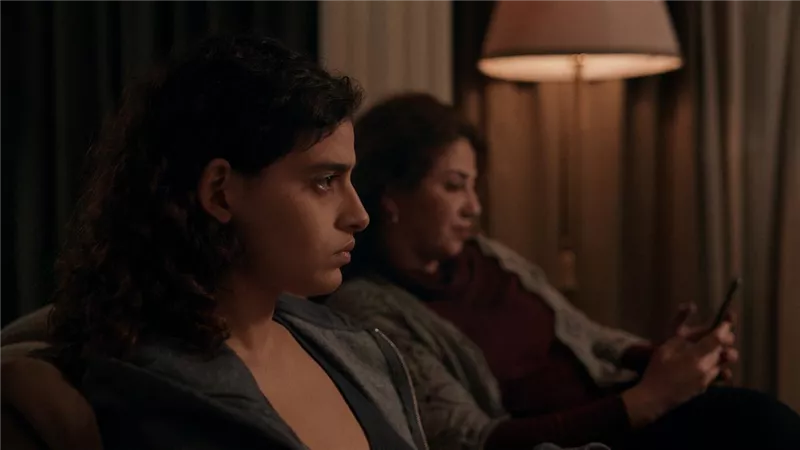 الاغتراب ولبنان بعيون المخرج إيلي داغر في مهرجان كان السينمائي بفرنسا