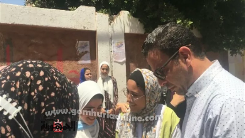طلاب أدبي ثانوية عامة بالقليوبية: الجغرافيا 