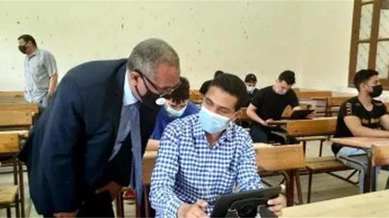 التعليم: 33 حالة غش في امتحان الجغرافيا لطلاب الأدبي بالثانوية العامة
