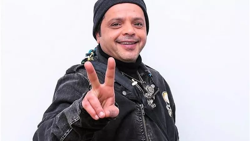 محمد هنيدي يتمنى عودة الدور الاساسي للمسرح