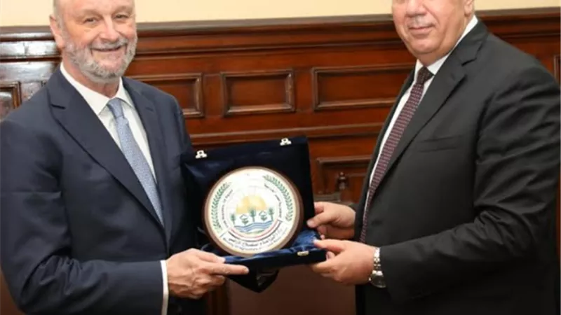 وزير الزراعة يبحث مع سفير اسبانيا التعاون في مجال الاستزراع السمكي وانتاج التقاوي