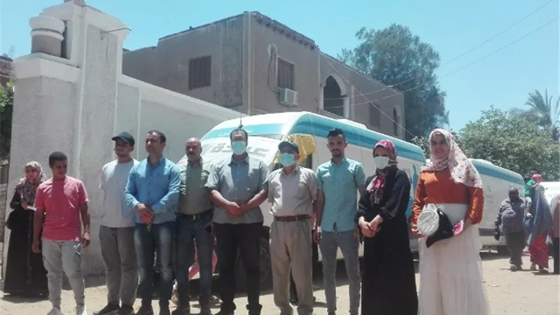 الكشف وتوفير العلاج لـــ 1350 مواطناُ بنزلة سعيد فى سمسطا.. بالصور