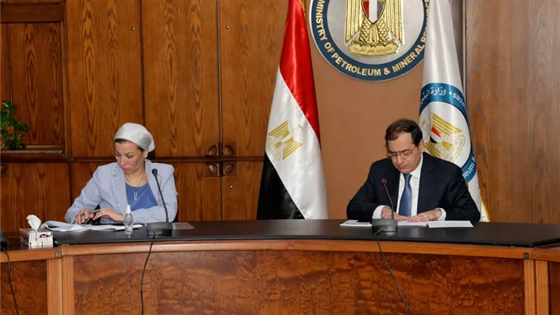 وزيرا البترول والبيئة يبحثان أسس التوافق البيئى لأنشطة التعدين