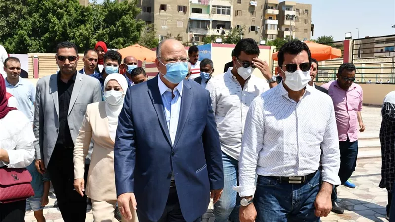 وزير الرياضة ومحافظ القاهرة يفتتحا مركز شباب نور ونادي المقطم بعد أعمال التطوير