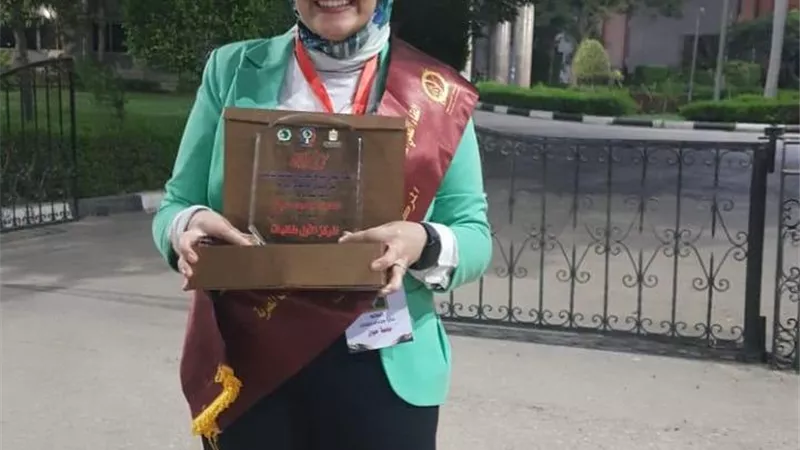 الطالبة المثالية على مستوى الجامعات المصرية: اتمنى اكتشاف علاج لمرضى السرطان