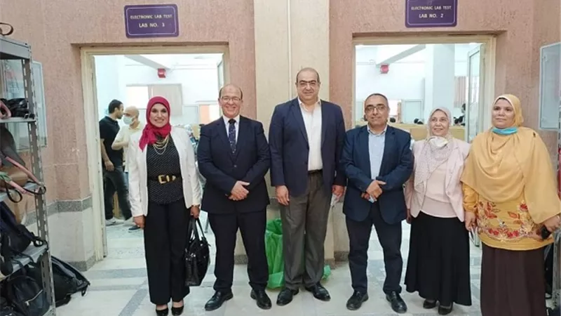 بدء اختبارات القبول بالجامعات الأهلية بمركز الاختبارات الإلكترونية جامعة حلوان.. بالصور