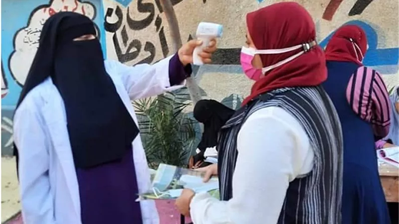 محافظ بنى سويف يتابع الامتحانات