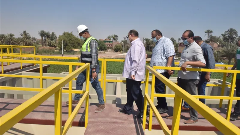 محافظ أسيوط يتفقد مشروعات 