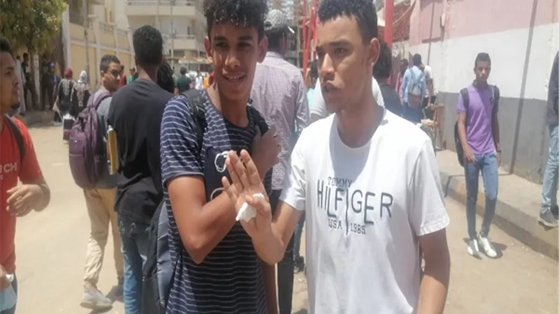 البسمة على وجوه طلاب الشعبة الأدبية بأسوان من سهولة الفلسفة والمنطق