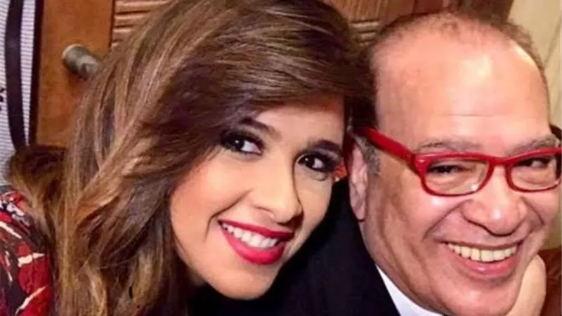صلاح عبد الله لياسمين عبد العزيز: 
