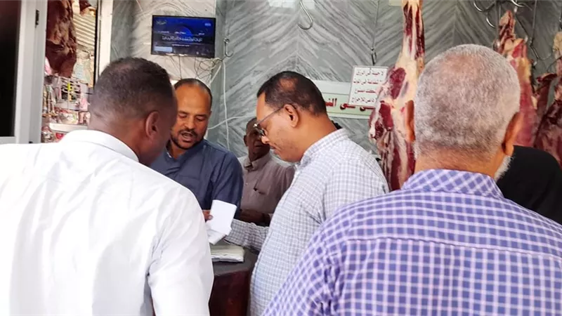 ضبط لحوم مذبوحة خارج المجازر الحكومية وغير صالحة للاستهلاك في حملة باسوان
