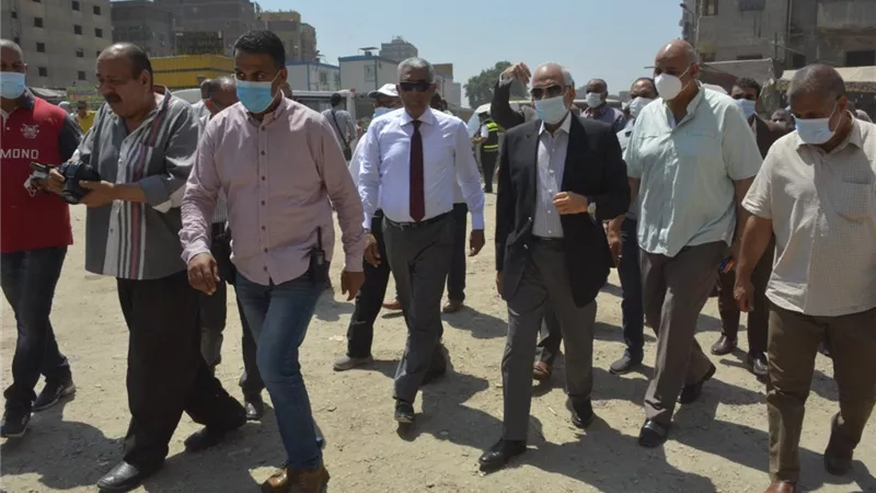 المحافظ: إنشاء مواقف لسيارات السرفيس أسفل المحور وتقاطعه مع شارع ناهيا