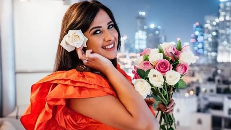 مريضة تكشف لحظة دخول ياسمين عبد العزيز المستشفى