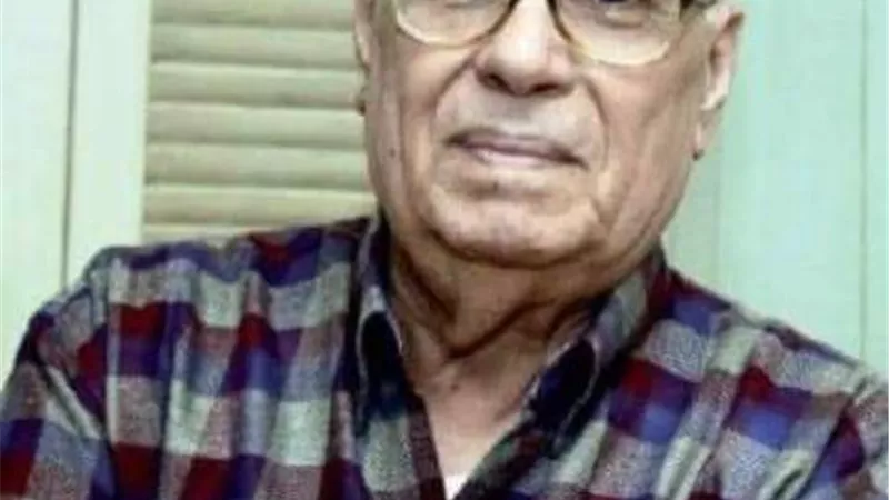 الاذاعى كامل البيطار بالعناية المركزة