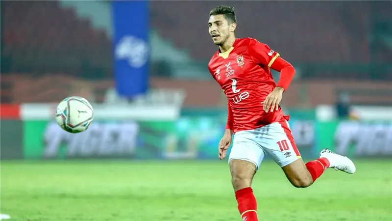 مفاجأة .. محمد شريف يعترف بتوقيعه للزمالك