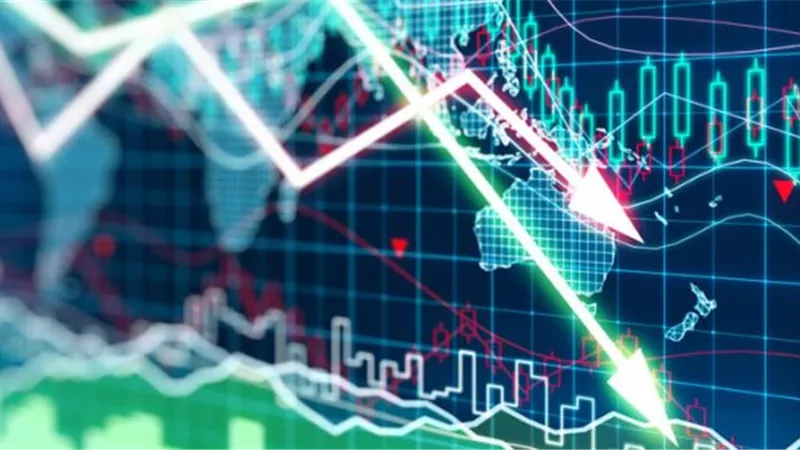 انخفاض أسهم هونج كونج بعد التضييق على شركات التكنولوجيا