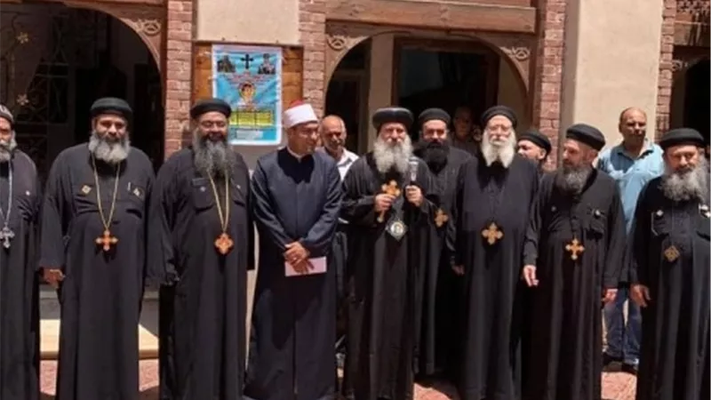 الأنبا ماركوس أول الداعمين لصكَوك الأضاحي بأوقاف كفرالشيخ