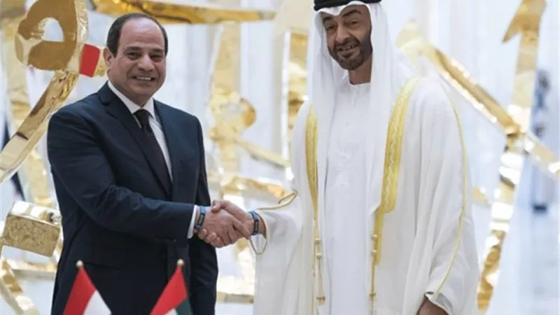 محمد بن زايد يهنئ الرئيس السيسى بعيد الأضحى المبارك