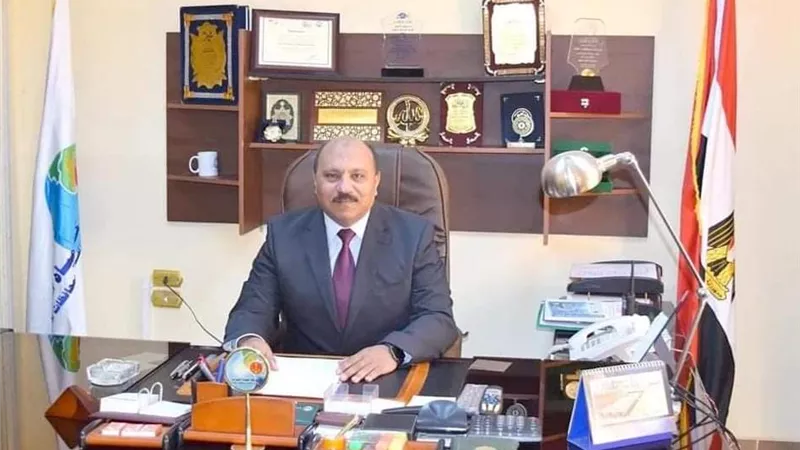 رئيس مياه القناة يناشد المواطنين عدم إلقاء مخلفات الأضاحى في شبكات الصرف الصحي
