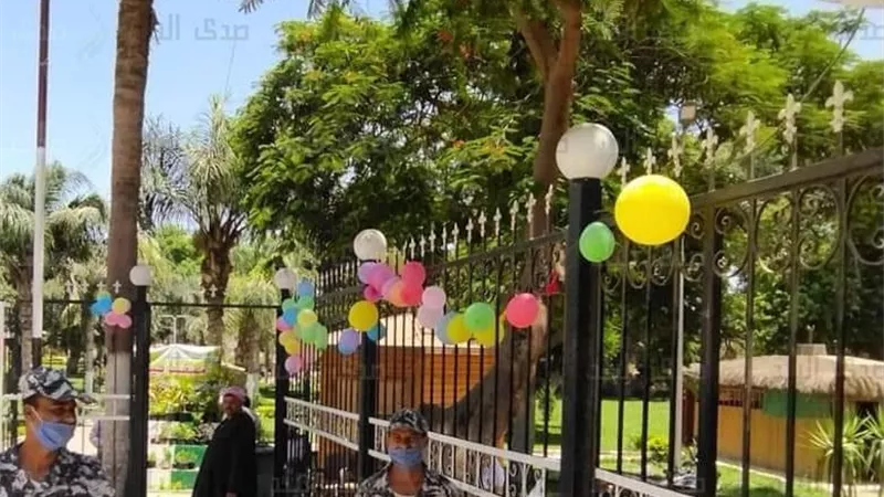 افبال ضعيف على القناطر وكورنيش شبرا الخيمة مقصد المواطنين هربا من الحر