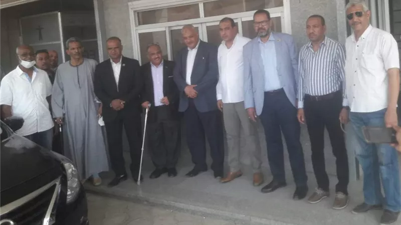 نواب البرلمان بأسوان فى زيارة بالمستشفي الجامعي ثاني أيام العيد للاطمئنان علي الإدريسي