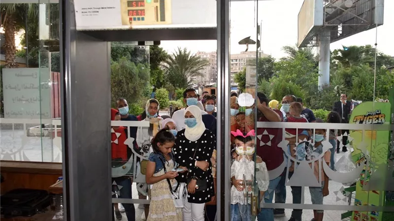 حضور جماهيري كبير لمسرحية 