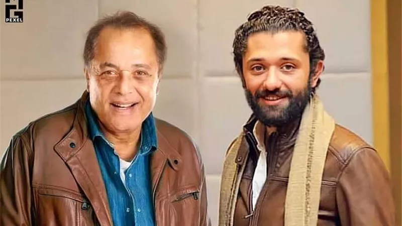 كريم محمود عبد العزيز يروي تفاصيل مشاهدته لوالده بعد الوفاة
