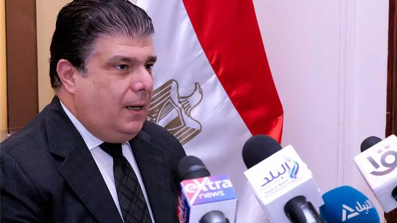 حسين زين يهنئ الإعلاميين بمناسبة عيد التليفزيون المصري الواحد والستين