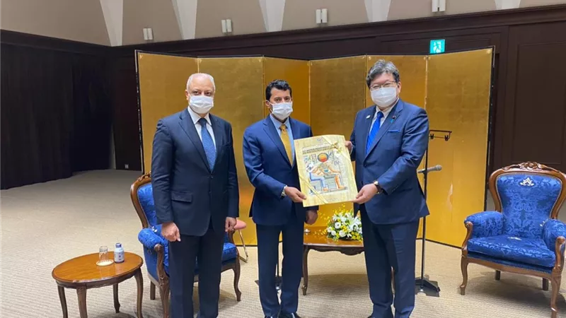 وزيرالرياضة يبحث التعاون الثنائي مع نظيره الياباني