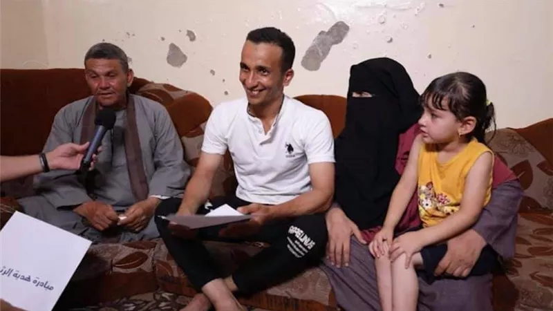 مستقبل وطن .. يسلم جندى العلمين عقد مكتبة متكاملة