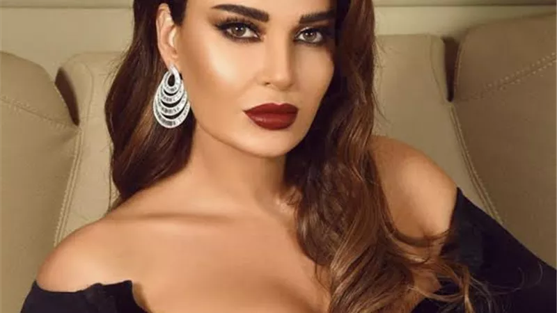 إصابة نجل الفنانة سيرين عبد النور بحمى التيفوئيد