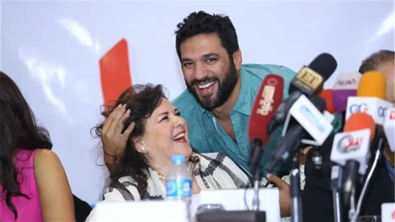 بعد شائعة وفاة دلال عبد العزيز .. حسن الرداد :