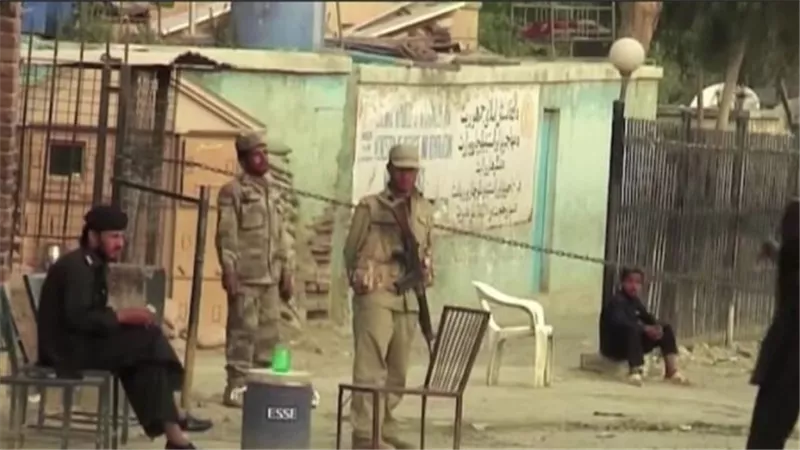 وسائل إعلام: باكستان ترسل قوات إلى حدودها مع أفغانستان