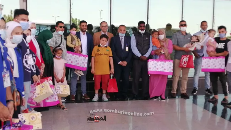 مطار أسيوط الدولى يستقبل 30 طفلا ليبيا للعلاج بمستشفيات جامعة أسيوط