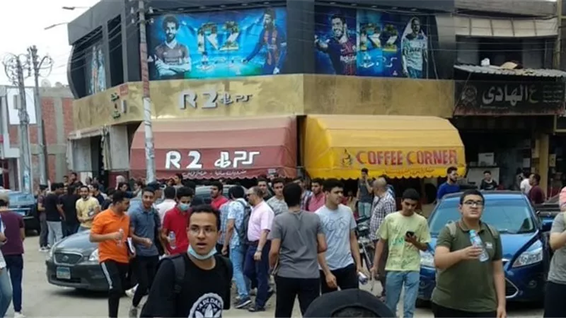 طالبة قويسنا مزقت البابل شيت .. وطالب شبين حاول الغش بتابلت مهكر